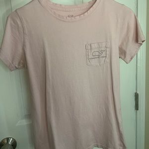 Vineyard Vines light pink tee